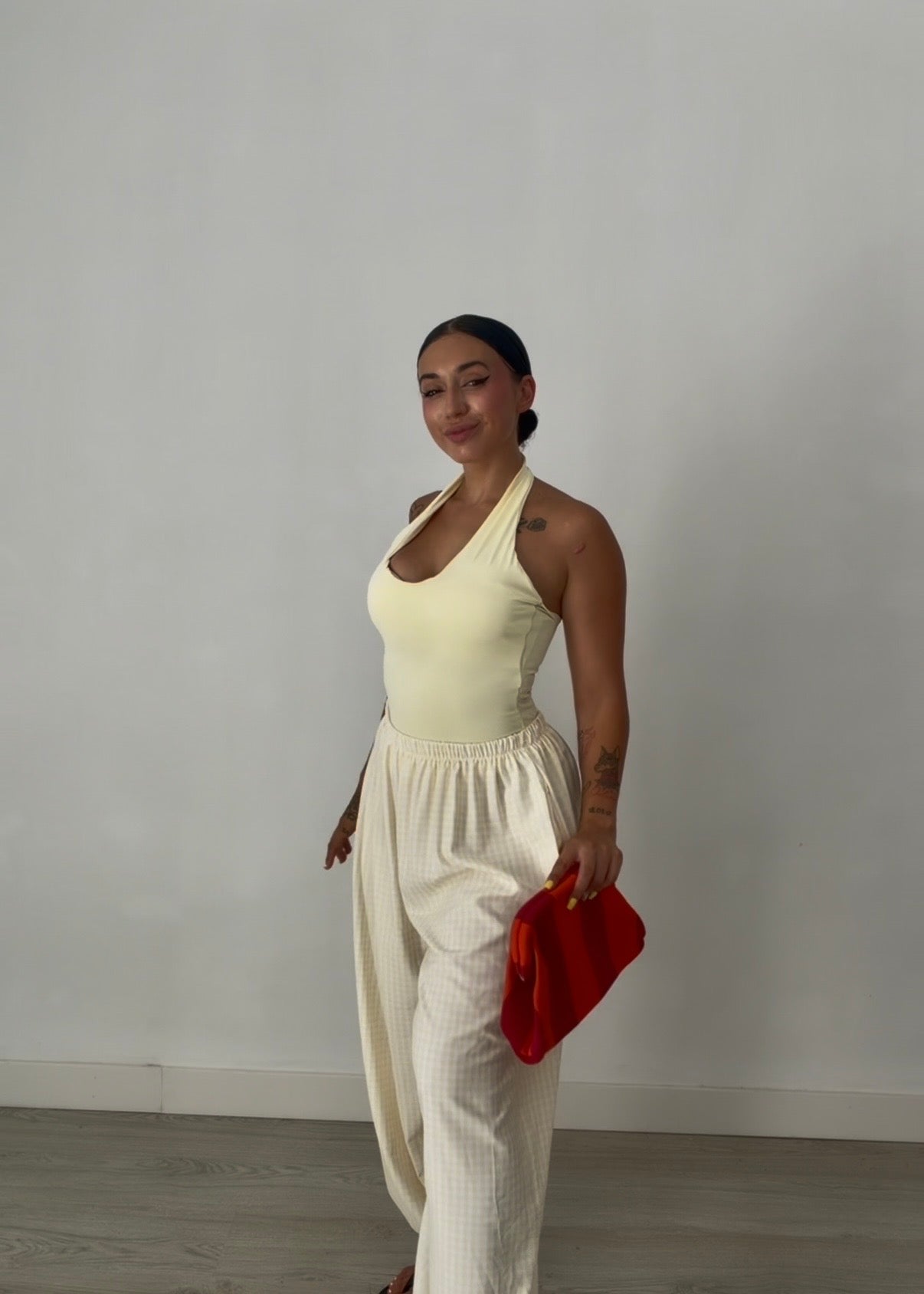 TOP HALTER