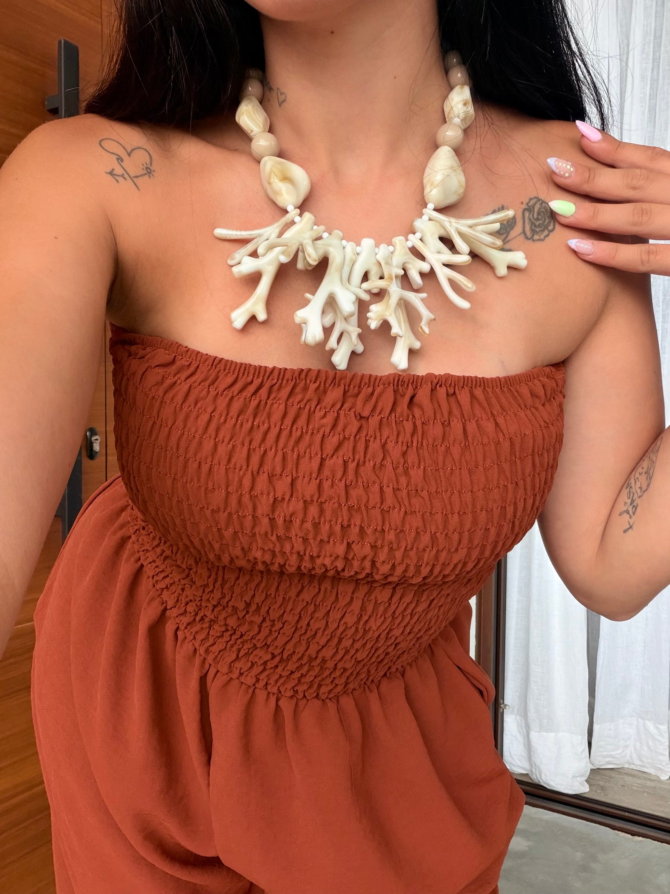 COLLAR CORAL